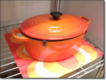 嫁との会話7 – ル・クルーゼ(Le Creuset) の鍋