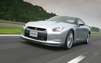 Click to enlarge nissan-gt-r-1.jpg